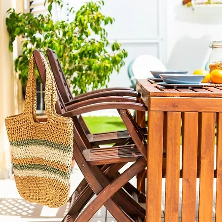 Bright 2-bedroom With Pool And Terrace Puertito de Guimar
