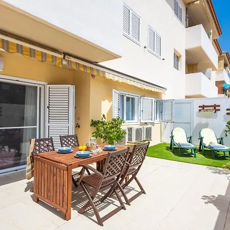 Bright 2-bedroom With Pool And Terrace Puertito de Guimar